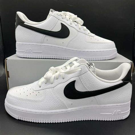 air force mit schwarzem nike zeichen damen|air force 1 nike sneaker.